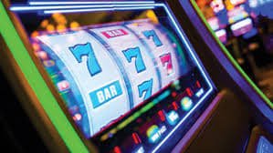 Filipino players enjoying walo88 sports betting and casino games on mobile